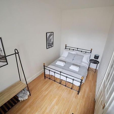 Flat In Gateshead Apartment Exterior photo